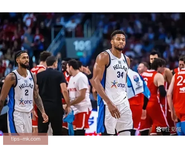 字母哥谈球队管理：边缘球员积极心态助力核心发挥